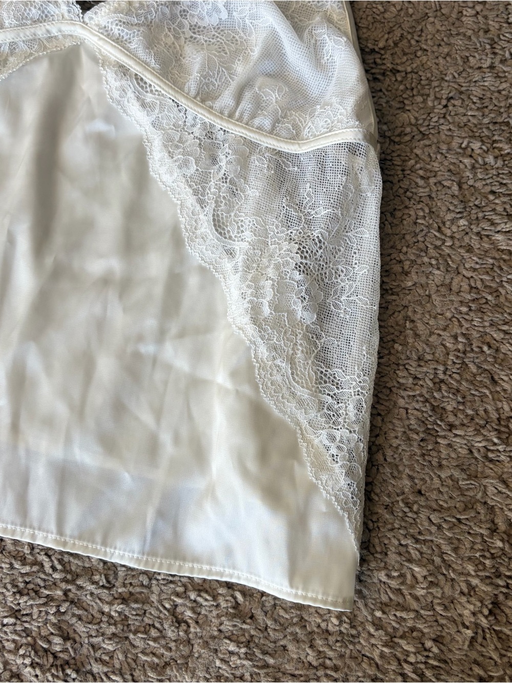 Abercrombie Women’s Sheer Sleep Cami | Pearl | Size Medium - Picture 3 of 12
